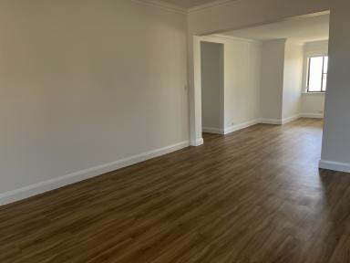 House For Lease - NSW - Pine Ridge - 2343 - Immaculately Renovated 4 Bedroom Home (Image 2)