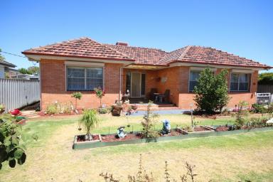 House For Sale - VIC - Rochester - 3561 - CLASSIC 1960s CHARM WITH MODERN COMFORTS  (Image 2)