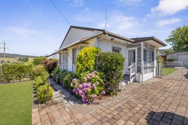 House For Sale - NSW - Lithgow - 2790 - Move-In Ready! Stylish 2-Bedroom Home with Garage & Outdoor Entertaining  (Image 2)