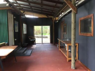 Acreage/Semi-rural Leased - QLD - Koah - 4881 - Private tiny home  (Image 2)