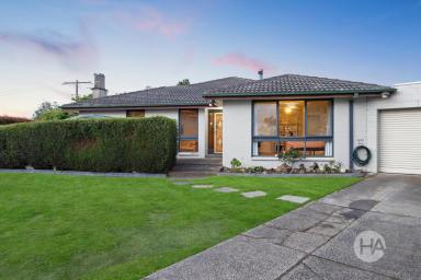 House For Sale - VIC - Tyabb - 3913 - Wide-Frontage Corner Block With Unlimited Potential  (Image 2)