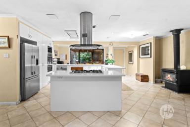 House For Sale - VIC - Tyabb - 3913 - Wide-Frontage Corner Block With Unlimited Potential  (Image 2)