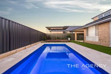 House For Sale - WA - Treeby - 6164 - Spacious Family Living with Poolside Entertaining!  (Image 2)