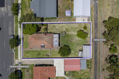 House For Sale - NSW - Largs - 2320 - NEAT & TIDY HOME, HUGE BLOCK WITH REAR LANE ACCESS! (Image 2)