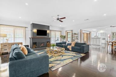 Acreage/Semi-rural For Sale - VIC - Cranbourne South - 3977 - Country Grandeur Recrafted with Precision  (Image 2)