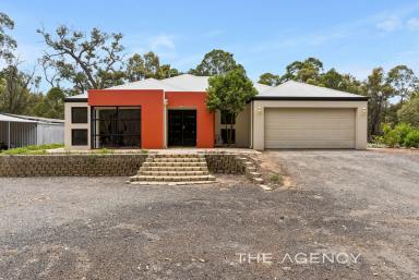 House For Sale - WA - Gidgegannup - 6083 - Tranquil Retreat in Gidgegannup Awaits You  (Image 2)