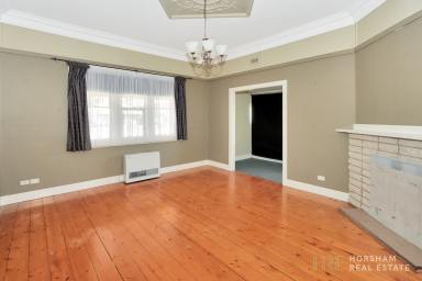 House For Sale - VIC - Horsham - 3400 - Renovate & Profit  (Image 2)