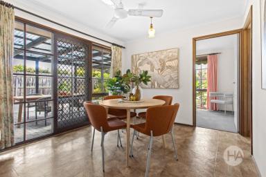 House For Sale - VIC - Frankston - 3199 - Where Walkability Meets Everyday Comfort  (Image 2)