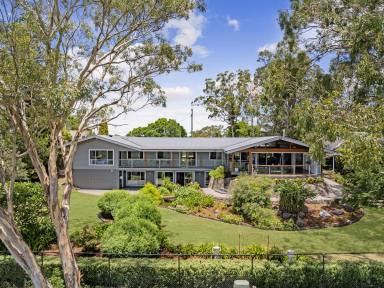 House For Sale - QLD - Prince Henry Heights - 4350 - Livable Luxury with a Big View and 2024m2 Allotment!  (Image 2)