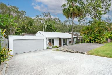 House For Sale - QLD - Noosaville - 4566 - Effortless Noosaville Living in a Stylish Home Backing Parkland  (Image 2)