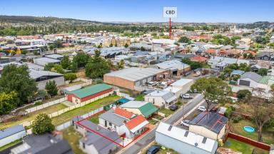 House For Sale - NSW - Goulburn - 2580 - GREAT CENTRAL LOCATION (Image 2)