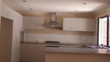 Villa Leased - WA - Cannington - 6107 - CANNINGTON 3x2 spacious villa $740pw  (Image 2)
