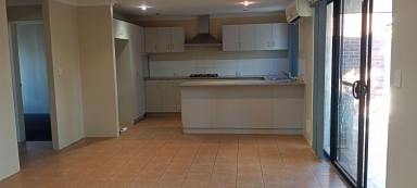 Villa Leased - WA - Cannington - 6107 - CANNINGTON 3x2 spacious villa $740pw  (Image 2)