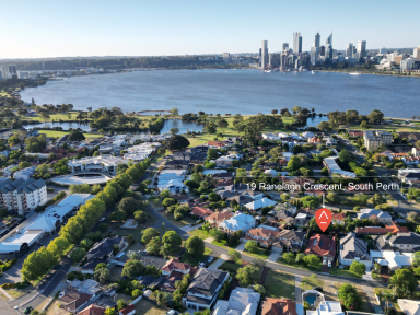 House For Sale - WA - South Perth - 6151 - A Grand Family Residence with an Address to Match  (Image 2)