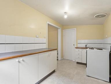 Unit For Lease - TAS - Claremont - 7011 - Convenient Living in Central Claremont  (Image 2)