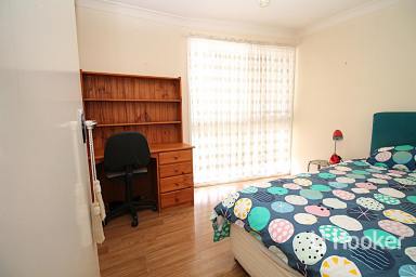 Unit For Lease - NSW - Inverell - 2360 - Level Unit close to CBD  (Image 2)