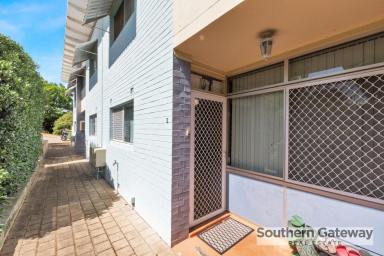 Townhouse For Sale - WA - Calista - 6167 - OPPORTUNITY KNOCKS  (Image 2)