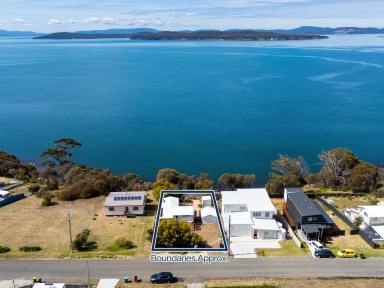 House For Sale - TAS - Primrose Sands - 7173 - "Waterfront" Classic Beach Cottage  (Image 2)