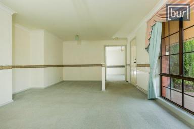 House For Sale - VIC - Rutherglen - 3685 - Quality Home in the Heart of Rutherglen’s Wine District  (Image 2)