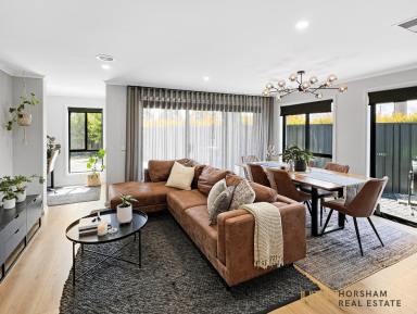 House For Lease - VIC - Horsham - 3400 - Fully Furnished Modern Family Home with Stunning Features  (Image 2)