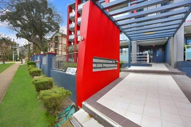 Apartment Leased - NSW - Blacktown - 2148 - Stylish & Bright 2-Bedroom Apartment in Prime Location Ideal for Couples or Families  (Image 2)