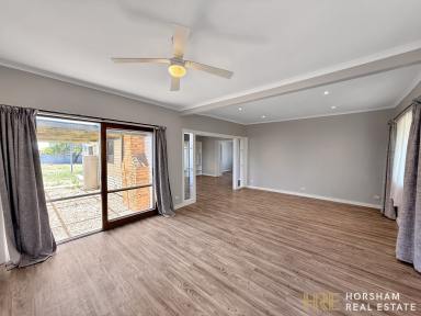 House For Lease - VIC - Horsham - 3400 - 3 Bedroom home with large shed!  (Image 2)
