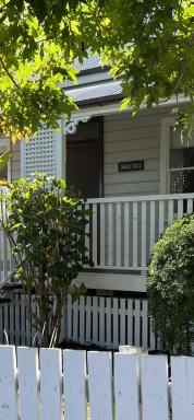 House For Lease - QLD - East Brisbane - 4169 - EAST BRISBANE HISTORIC "MABEL VILLA" HOUSE FOR RENT  (Image 2)