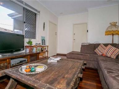 House For Lease - WA - Cloverdale - 6105 - FOR RENT: CHARACTER HOME OPPOSITE PARK LARGE BLOCK & EXCELLENT ACCESS  (Image 2)