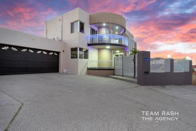 House For Sale - WA - Landsdale - 6065 - SPECTACULAR HOME ALERT!  (Image 2)