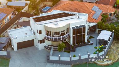 House For Sale - WA - Landsdale - 6065 - SPECTACULAR HOME ALERT!  (Image 2)