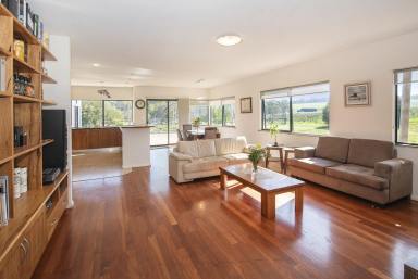 Lifestyle For Sale - WA - Osmington - 6285 - TREE CHANGE LIFESTYLE OPPORTUNITY  (Image 2)