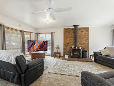 House For Sale - VIC - Wy Yung - 3875 - EXCEPTIONAL WY YUNG LOCATION  (Image 2)