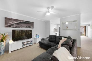 Duplex/Semi-detached For Lease - NSW - West Nowra - 2541 - Cosy on Cavanagh  (Image 2)