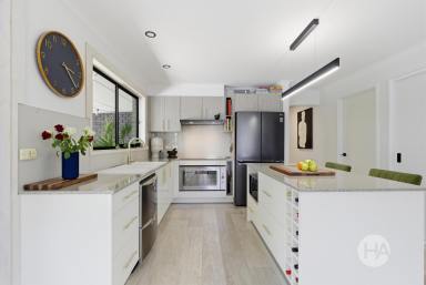 House For Sale - VIC - Somers - 3927 - Relaxed Coastal Living Just Moments from the Shore  (Image 2)