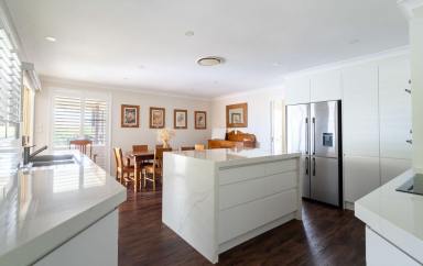 House For Sale - NSW - Moree - 2400 - Premium Living, Privacy & Pool  (Image 2)