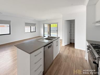 House For Lease - VIC - Horsham - 3400 - Modern 3-Bedroom Home in Sought-After Southbank  (Image 2)