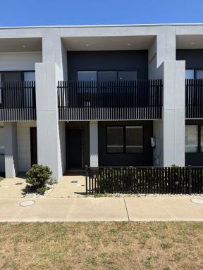 Townhouse For Sale - VIC - Clyde North - 3978 - Low maintenance, no strata townhouse - Perfect first home, downsizing or investment  (Image 2)