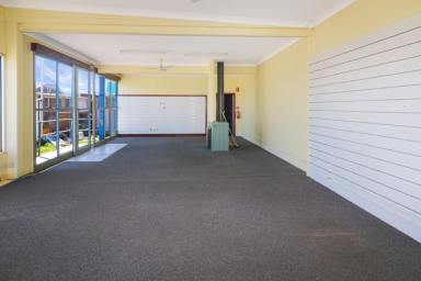 Industrial/Warehouse For Sale - NSW - Glen Innes - 2370 - HIGH-EXPOSURE COMMERCIAL OPPORTUNITY – PRIME HIGHWAY FRONTAGE  (Image 2)