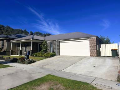 House For Lease - VIC - Wodonga - 3690 - Stylish and Spacious Family Home in Wodonga  (Image 2)