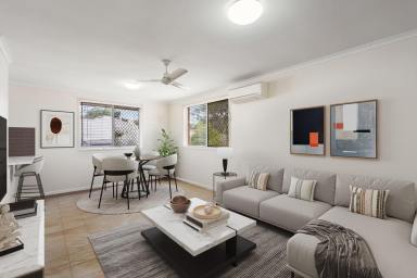 Duplex/Semi-detached Auction - QLD - South Toowoomba - 4350 - SOLID GOLD INVESTMENT – DUPLEX      2 X 2 plus  - 728sqm’s Land  (Image 2)