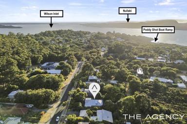 House For Sale - WA - Ocean Beach - 6333 - Renovated Coastal Living with Ocean Beach Views  (Image 2)