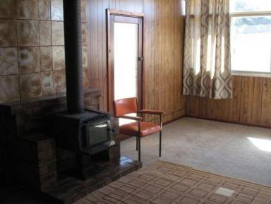 House For Sale - VIC - Willaura - 3379 - RARE 12.5 ACRES WITH 3 TITLES OUTSTANDING SUB-DIVISION/DEVELOPMENT & LIFESTYLE OPPORTUNITY  (Image 2)