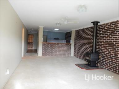 Duplex/Semi-detached For Lease - NSW - Inverell - 2360 - Low Maintenance Unit in Great Location  (Image 2)