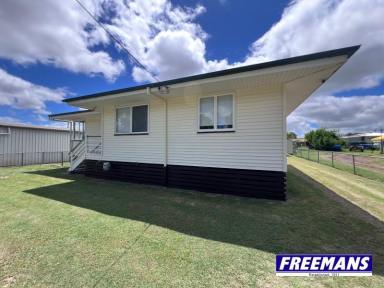 House For Sale - QLD - Kingaroy - 4610 - 1.214m2 allotment ideal future development site  (Image 2)