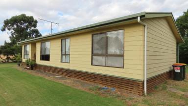 Livestock Auction - SA - Moerlong - 5278 - 236 Acres a Great Addition  (Image 2)