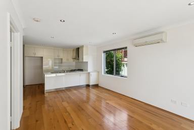 Unit For Sale - WA - Glendalough - 6016 - In a Word: Connected  (Image 2)