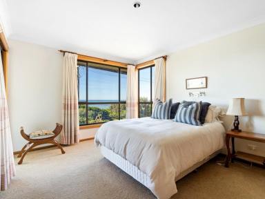 House For Lease - NSW - Old Bar - 2430 - BEACHFRONT LIVING AT ITS BEST  (Image 2)