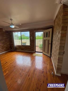 Unit Leased - QLD - Kingaroy - 4610 - Spacious Two-Bedroom Brick Unit in Central Location  (Image 2)
