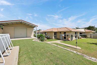 House For Sale - QLD - Blacks Beach - 4740 - BLACKS BEACH BEAUTY...  (Image 2)