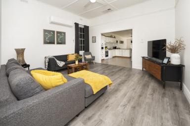 House For Sale - VIC - Swan Hill - 3585 - Charming Family Cottage (Image 2)